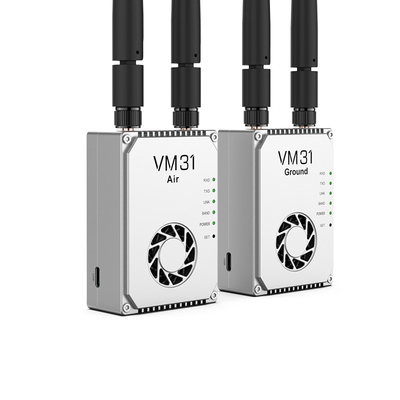 VM31 Video&amp;Data&amp;RC link ma dwie częstotliwości opcjonalne ((800MHz、1.4GHz) z zasięgiem transmisji 15 km (od powietrza do ziemi).